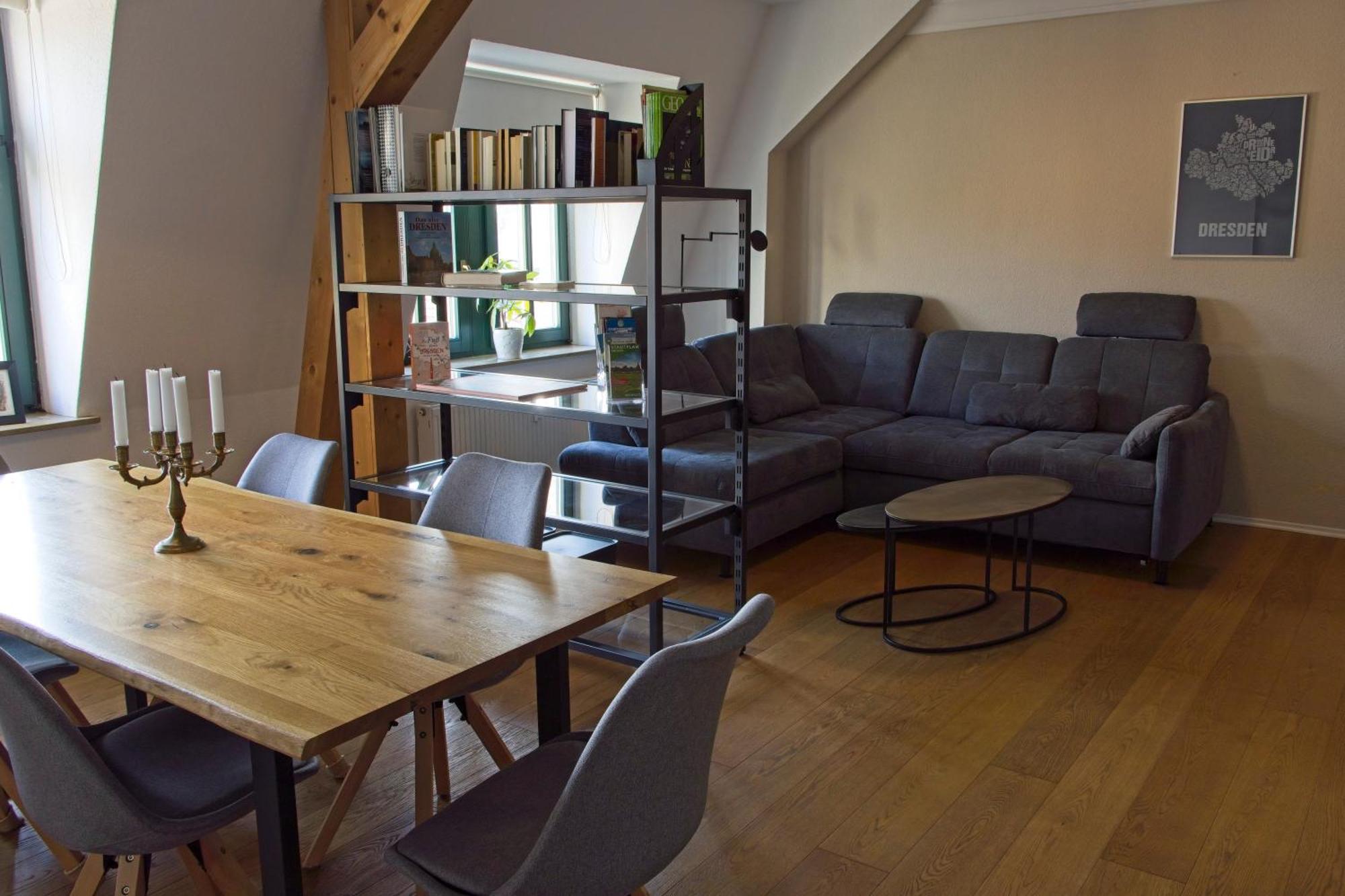 דרזדן Neustadt-Aussicht - Grosse Wohnung Mit Balkon מראה חיצוני תמונה